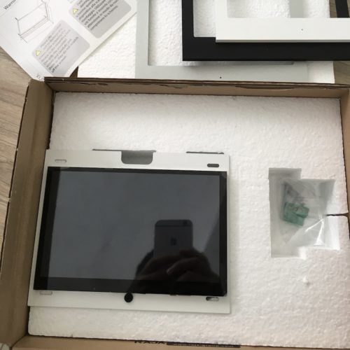 Màn hình điều khiển trung tâm Envision Touch Server ThinKnx
