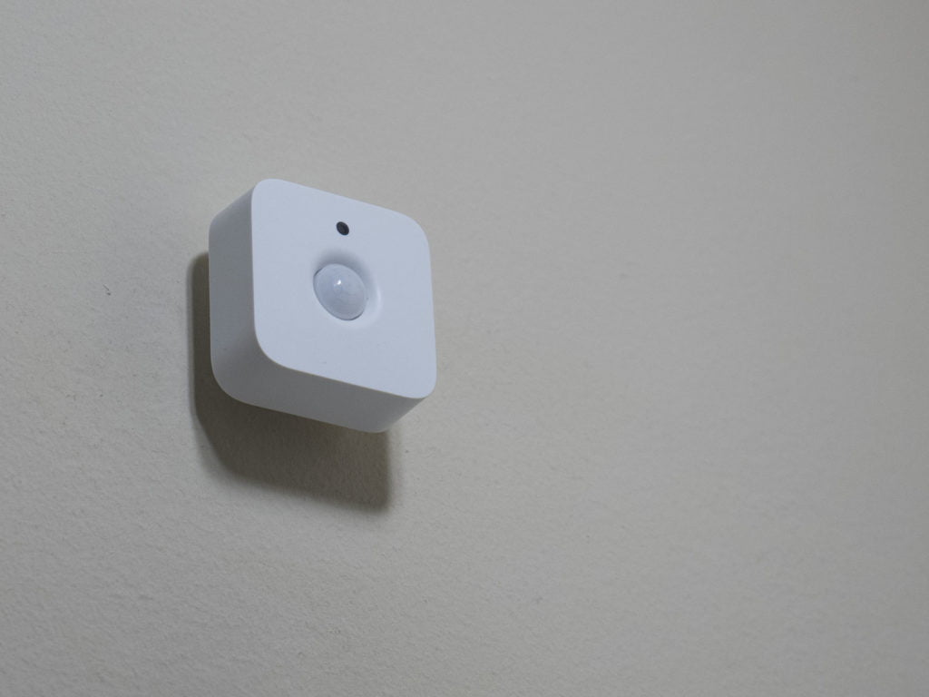 cam-bien-chuyen-dong-philips-hue-motion-sensor-1