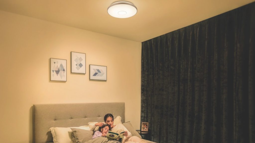trang tri phong ngu cho be philips hue