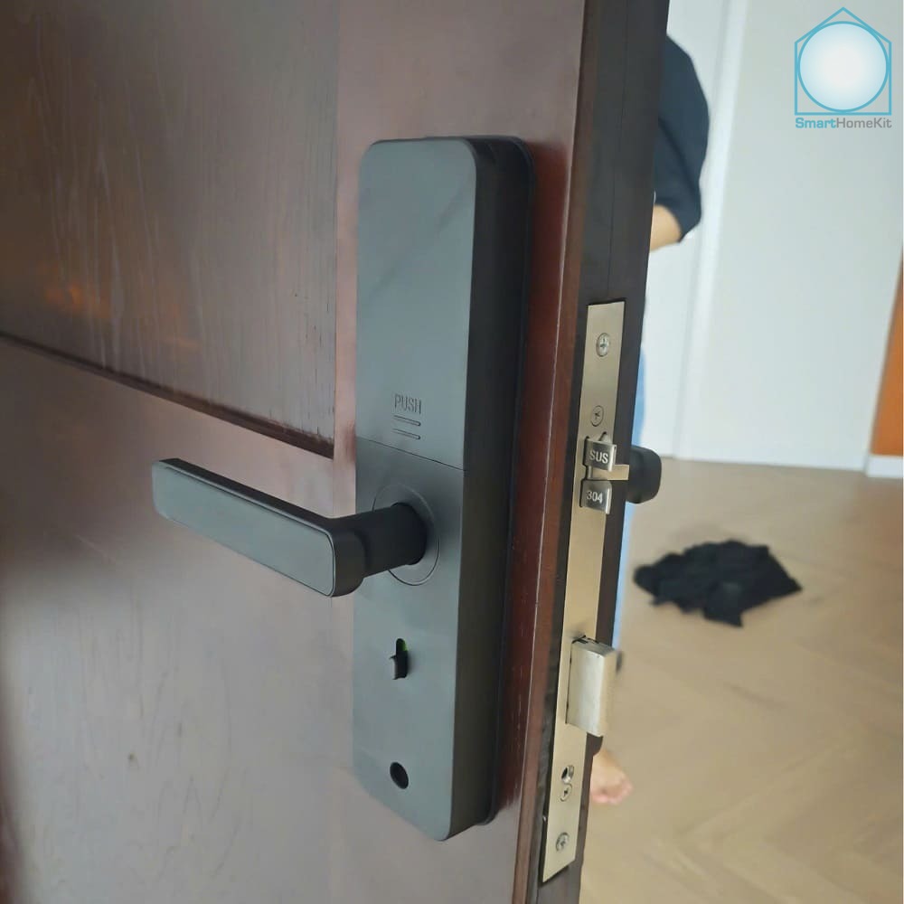 Khóa cửa gỗ mặt kính TTLock TG72 Smart Lock 15 Khóa cửa gỗ mặt kính TTLock TG72 Smart Lock - Ảnh 15